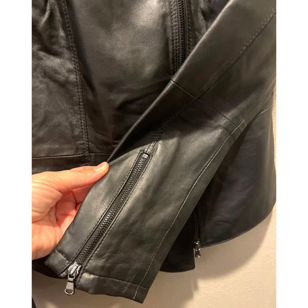 Authentic Vintage De Luxe Italian Black Leather Jacket Sz Women 44 M Zippers - Picture 7 of 12